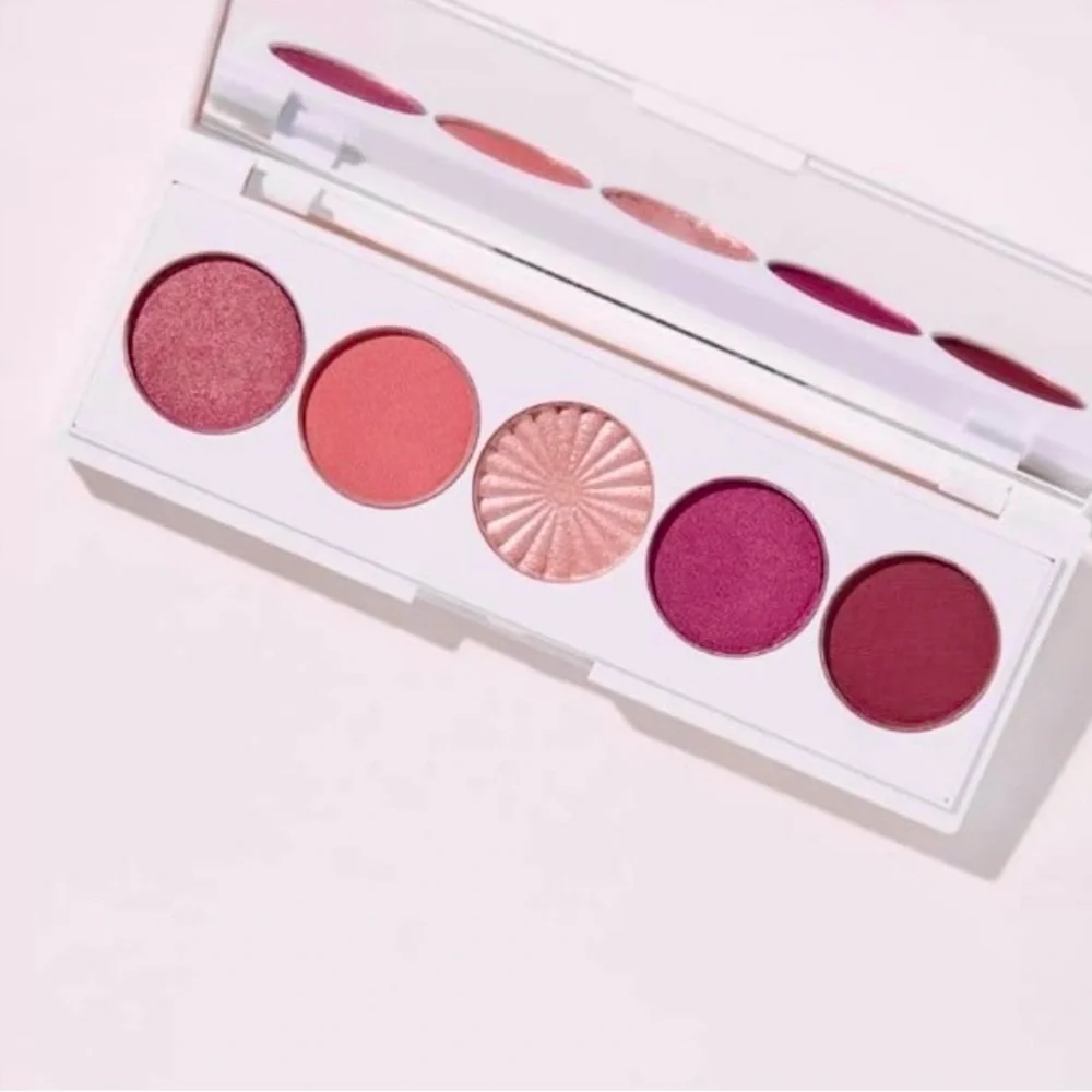 Ofra Cosmetics: Symphony Signature Palette NIB